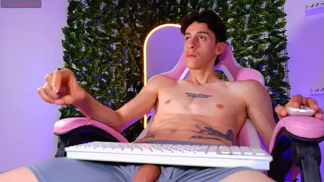 DanteVoss_ XXX чат на живо