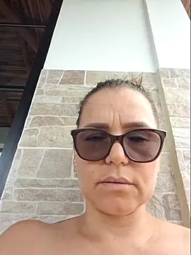 Chat +18 de MariaPau_83 ao vivo