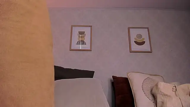 Caroline_dh Live XXX-chat