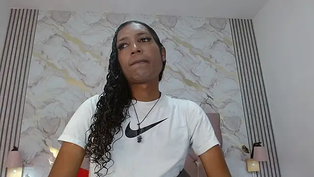 Mia_Hiills Live XXX-chat