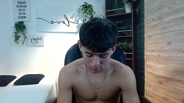 XXX chat uživo modela Ryan_grayx