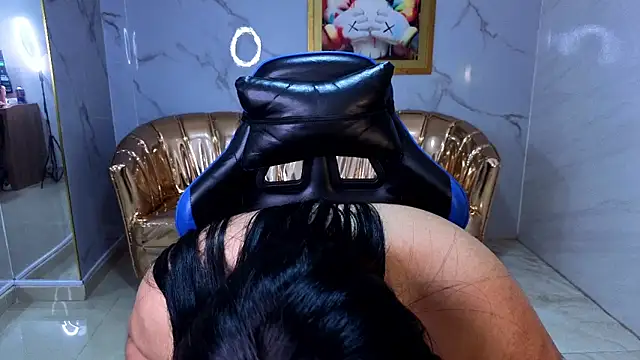 Isaa_s' Live XXX Chat