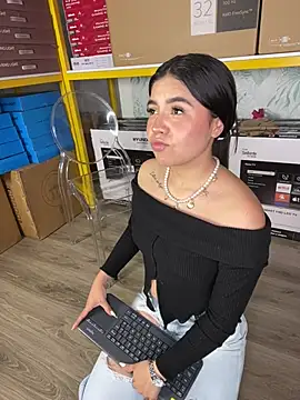 Chat +18 de Ambarina_ ao vivo