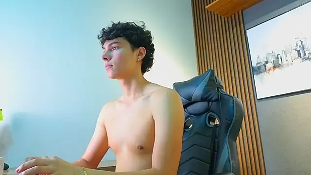 Esteban_Fire élő XXX-chatje
