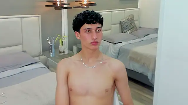 Chat XXX Live thom_ames