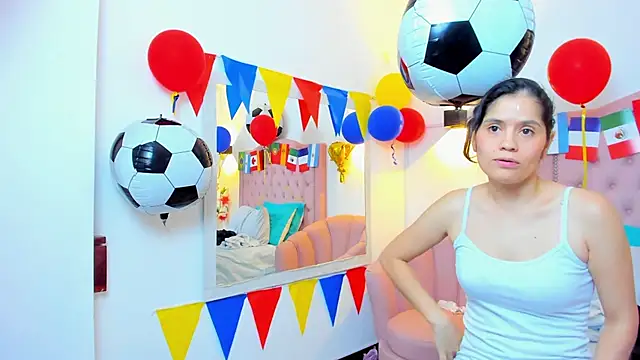 Paulynavera's Live XXX Chat