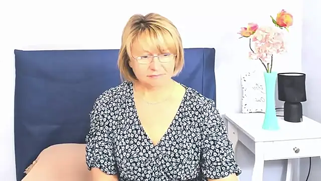 MarieneHot Live XXX-chat