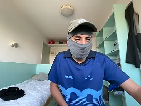Онлайн чат XXX Rebeu_77