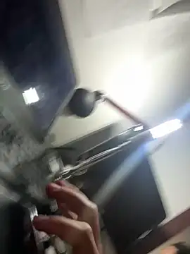 El_awo_ Adlı Modelin Canlı XXX Sohbeti