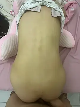 qiqi_aiwan's Live XXX Chat