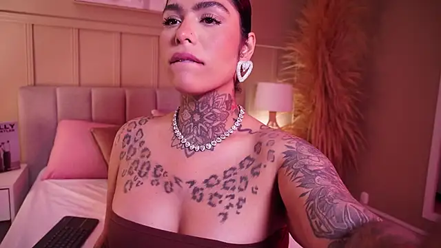 curvyliciousss Chat XXX in diretta