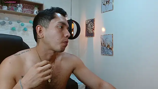 paul_cros' Live XXX Chat