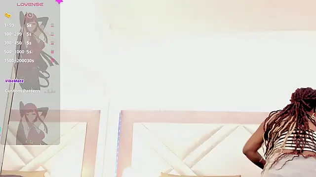 Chat +18 de Bella_Roussee ao vivo