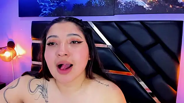 Czat XXX na żywo – Emma_monserrat