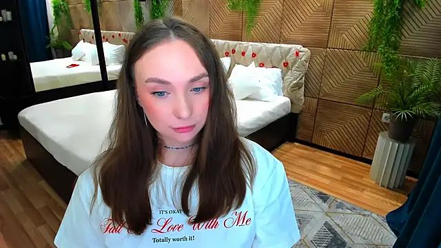 XXX chat uživo modela TrueReincarnation