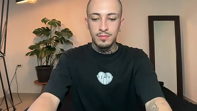 Noah_and_Steven Live XXX-chat