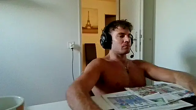 alpha-hunk Chat XXX live