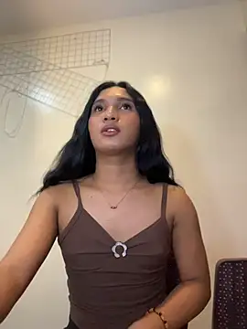 slutty_akin Live XXX chat