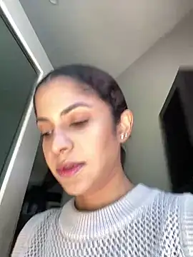 karlatiburcio's Live XXX Chat