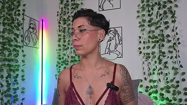 MiaMorgan_ Live XXX Chat