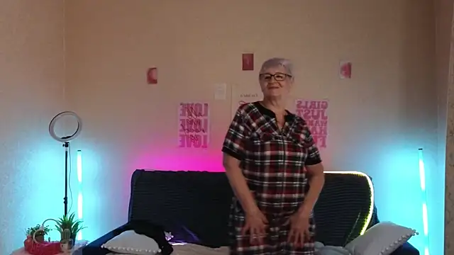 Sandra_SnowflakeのライブXXXチャット