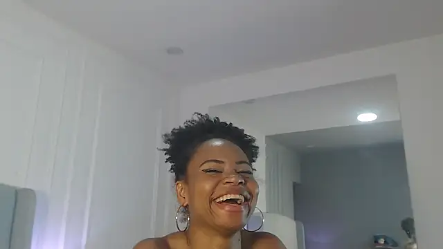 Chat XXX ao vivo de ChantalGarner