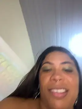 ZahraAmira_ Chat XXX in diretta