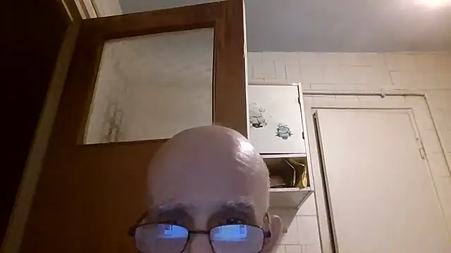 Chat +18 de mariusica1@xh ao vivo