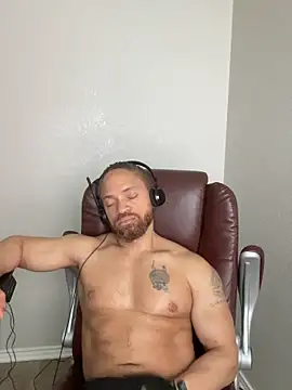 Fathero1time's Live XXX Chat