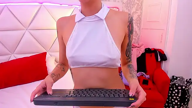 LaylaaDoll's Live XXX Chat
