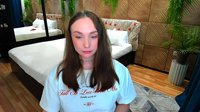 TrueReincarnation's Live XXX Chat