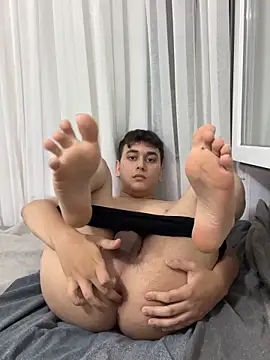Chat +18 de imjustaboyy1 ao vivo