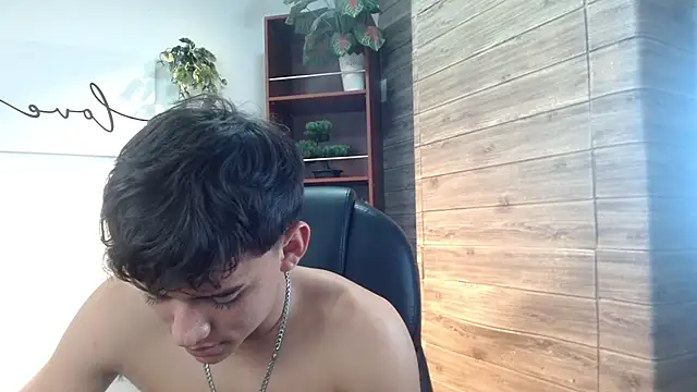 Chat +18 de Ryan_grayx ao vivo
