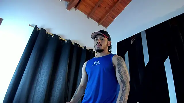 XXX chat uživo modela Justin_WhiteJS