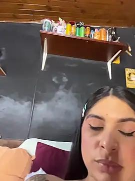 charlotte_stevenss_'s Live XXX Chat