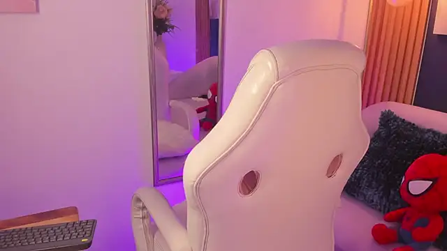 Adann_Scott – Naživo XXX chat