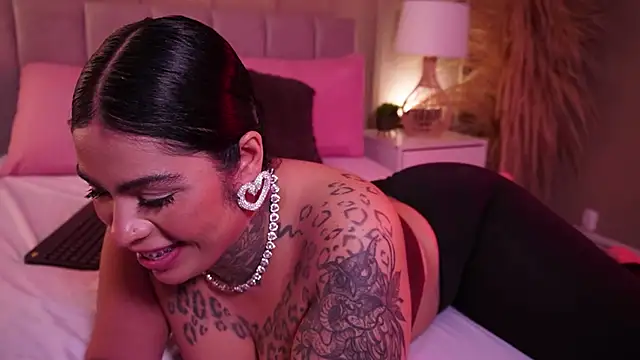 Chat XXX Live curvyliciousss