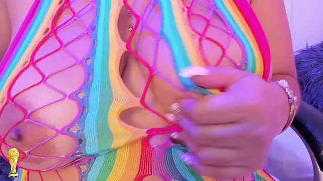 MHONIKBELUCCIのライブXXXチャット