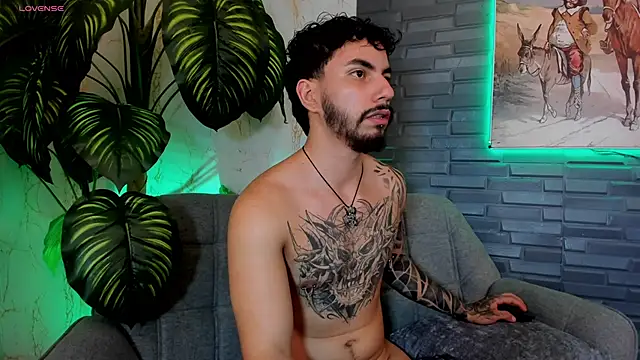 levi_wolf's Live XXX Chat