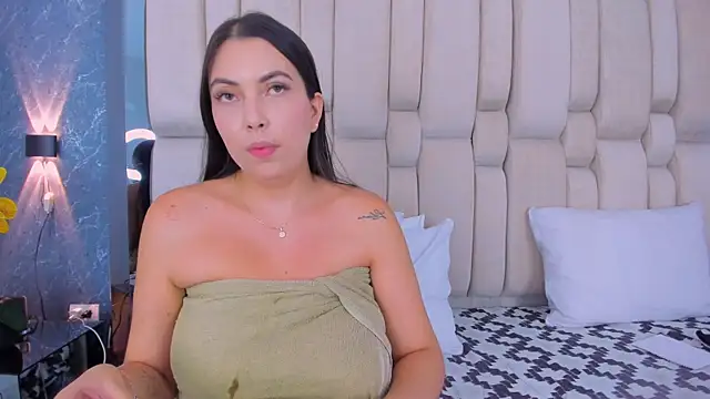 MaddyCrofftn Live XXX chat