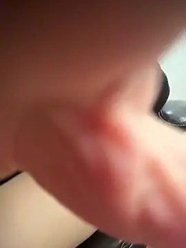 amooraaamoon's Live XXX Chat