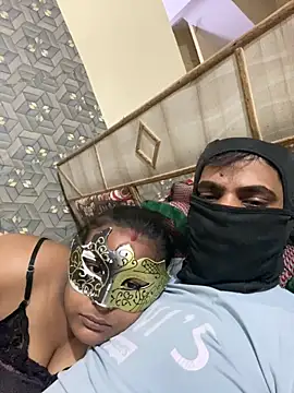 Pokazy przed kamerką – The_HotCouple