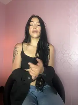 צ'אט XXX בשידור חי של DAKOTA_SAKURA