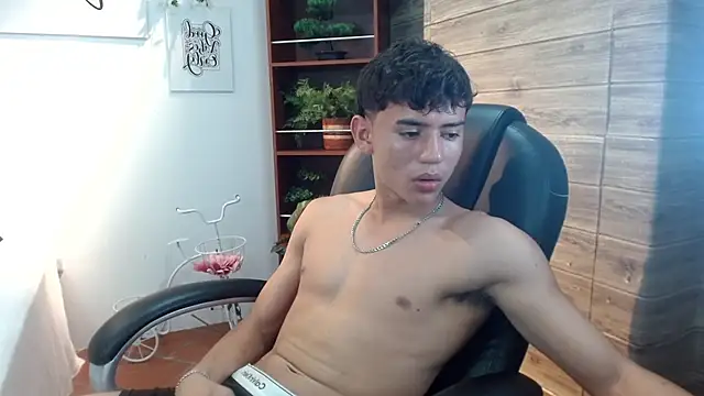 Ryan_grayx Live XXX-Chat