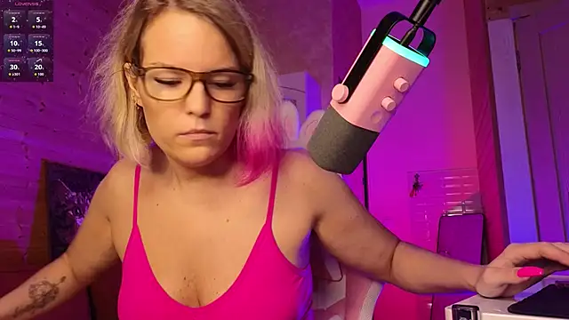 Czat XXX na żywo – Lady_Shine