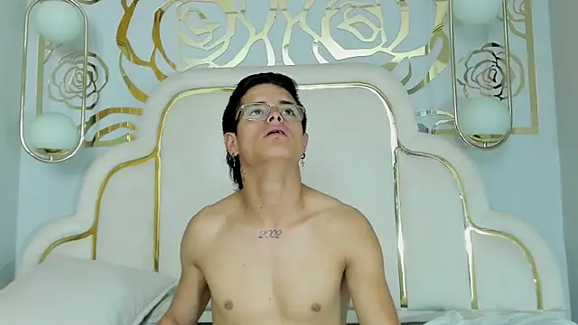 Chat XXX en directo de midnightlust_vc