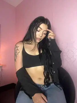 Chat XXX en directo de DAKOTA_SAKURA