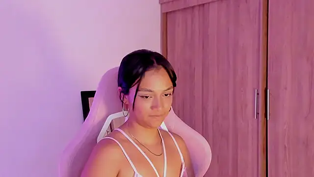 MelanyOconner's Live XXX Chat
