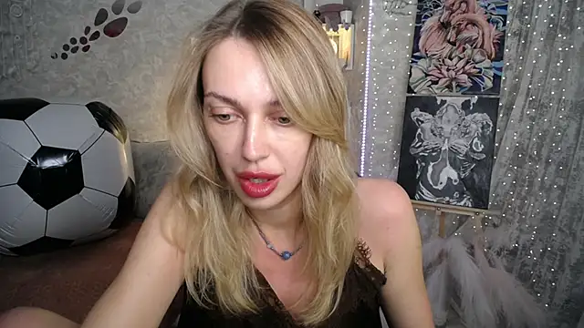 NickyAdamidi 现场XXX聊天