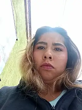 צ'אט XXX בשידור חי של Sofia_Honey1